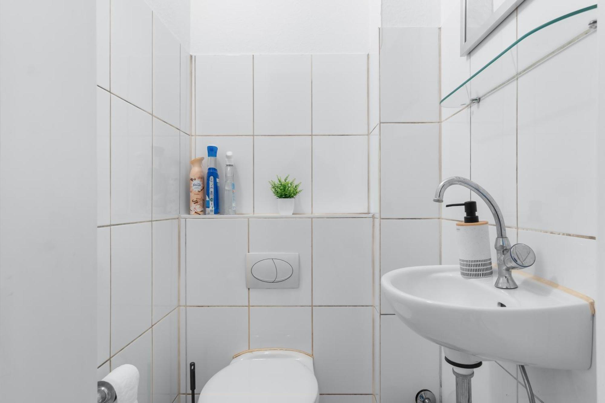 Tolles Design, Hochwertig, Vollausstattung, 3 Zimmer, Grosses Bad & Gaeste-Wc, Grosse Kueche, 3 X Smart Tv, 11 Min Zum Hbf Ντούισμπουργκ Εξωτερικό φωτογραφία